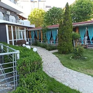verificați disponibilitatea